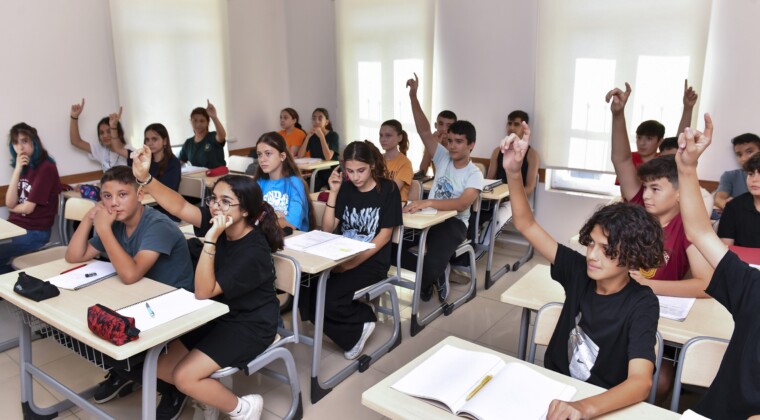 Mersin Büyükşehir Belediyesi kurs merkezleri yeni döneme başladı