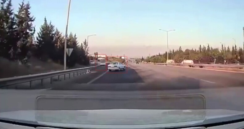Trafik canavarı ters yönden geldi, kazalara neden oldu