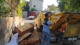 Çöp taksilerle tonlarca atık temizleniyor