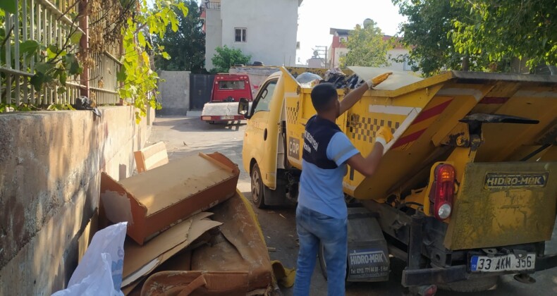 Çöp taksilerle tonlarca atık temizleniyor