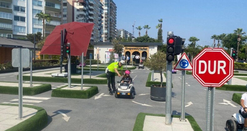 Çocuklara trafikte güvenli yarınlar eğitimi