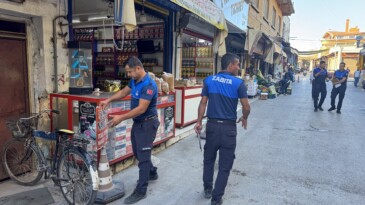 Tarsus’ta kaldırım işgaline izin verilmiyor