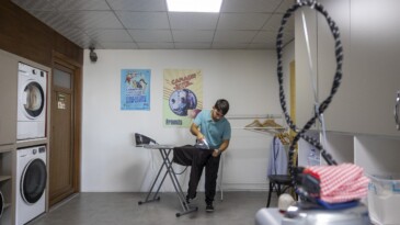 Mersin’de bugüne kadar “Çamaşır Kafe” hizmetinden 9 bin 200 öğrenci faydalandı