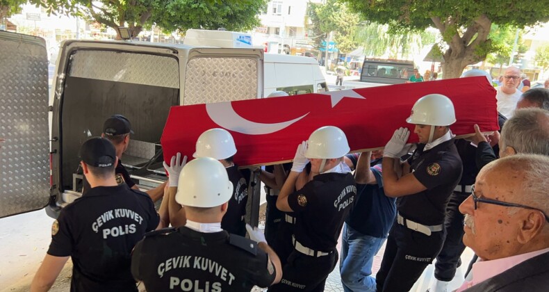 Şehit Emniyet Müdürü Altuğ Verdi’nin babası Mersin’de toprağa verildi