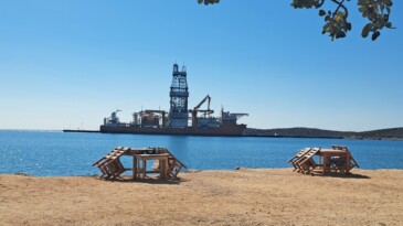 Türkiye’nin 228 metrelik denizdeki yeni gücü: ‘West Draco’ limana yanaştı