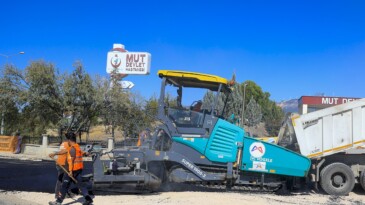 Mut’ta yenilenen yollar ulaşımı rahatlattı