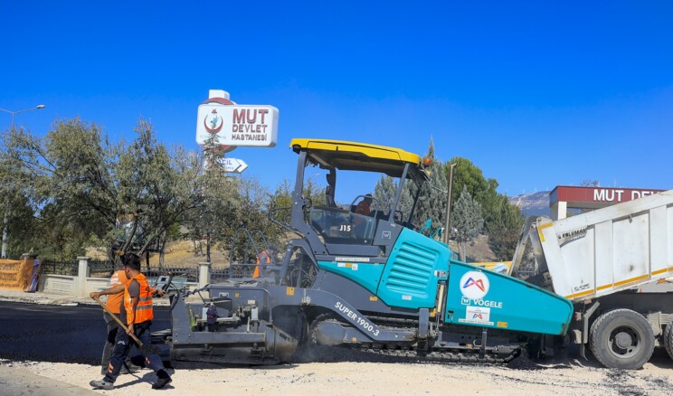 Mut’ta yenilenen yollar ulaşımı rahatlattı