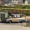 Mersin’in Tarsus ilçesinde bir şahıs, av tüfeğiyle 13 yaşındaki çocuğu öldürüp, onun kuzenini de yaralandıktan sonra otomobilini yakıp intihar etti