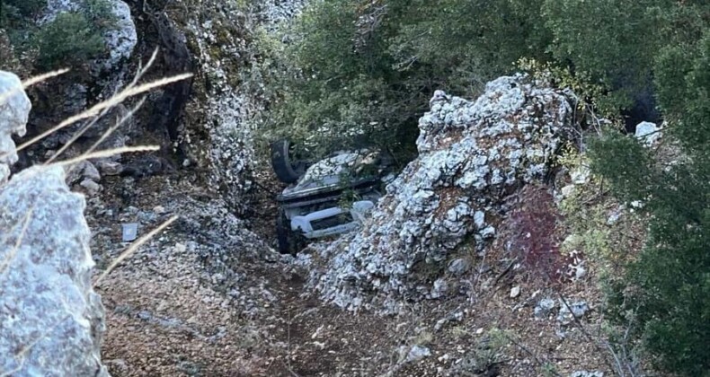 Otomobil uçuruma yuvarlandı, sürücü hayatını kaybetti