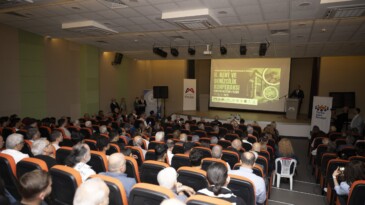 Mersin’de 2. Kent ve Denizcilik Konferansı düzenlendi