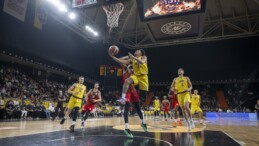 Mersin Spor, Karşıyaka’yı 92-87 mağlup etti