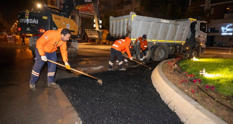 Mersin’de asfalt mesaisi geceye taşındı