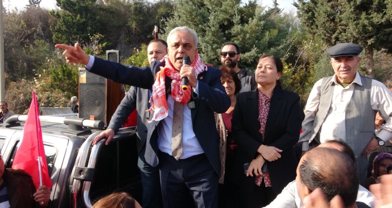 CHP’den istifa eden Çakır memleketi Mersin’de coşkuyla karşılandı