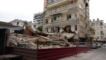 Mersin’de kontrolden çıkan yıkım sonrası mağduriyet