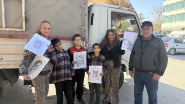 Çizimlerini gören ressam sanıyor: Nakliyatçının resimleri ressamların çizimlerini aratmıyor