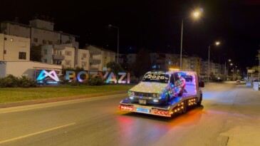 LED ışıklarla süslenen Toros dikkat çekti