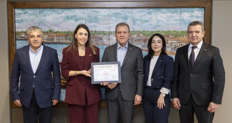 Mersin Büyükşehir Belediyesi, vatandaş memnuniyetini ‘TS ISO 10002 Belgesi’ ile taçlandırdı