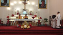 Mersin’de Rum Ortodoks Kilisesi’nde Noel ayini düzenlendi