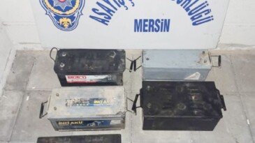 Belediyenin aracından aküleri çalan 2 şüpheli tutuklandı