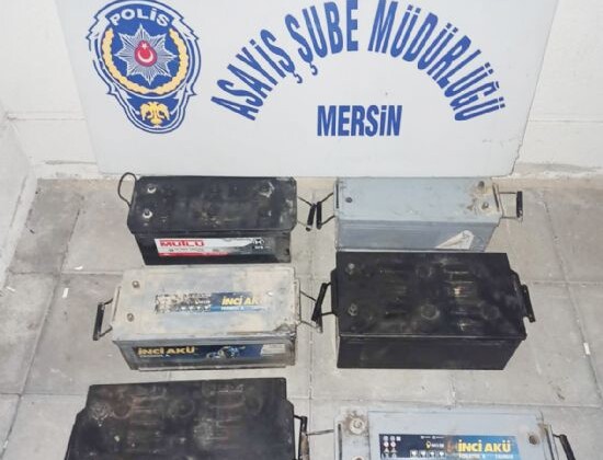 Belediyenin aracından aküleri çalan 2 şüpheli tutuklandı
