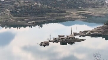 Anamur’da sular altında kalan köyden geriye bir minare kaldı