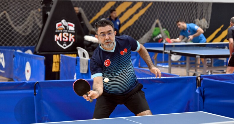 Mersin’de 5. Ulusal Masa Tenisi Veteran Turnuvası tamamlandı