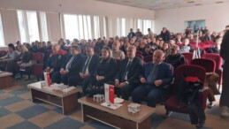 Mut’ta kayısının geleceği masaya yatırıldı