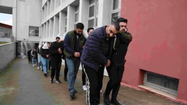 Adana merkezli 6 ilde yasadışı bahis operasyonu: 13 kişi tutuklandı