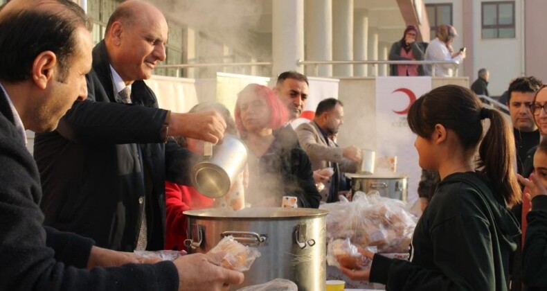 Tarsus’ta öğrencilerle ‘Devletin eli sofranın bereketi’ buluşması