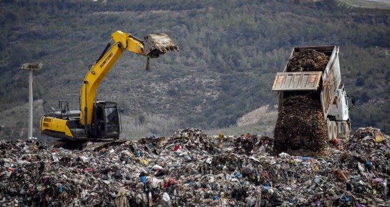 Mersin Büyükşehir, atıktan 117 bin megavat elektrik enerjisi üretti