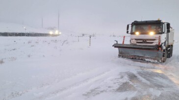 Mersin’in yüksek kesimlerinde karla mücadele