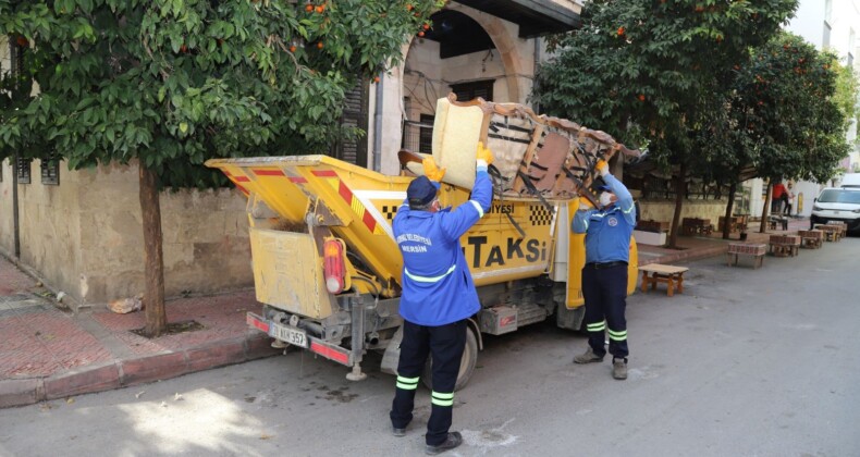 Akdeniz’de çöp taksilerle ani biriken atıklara hızlı çözüm