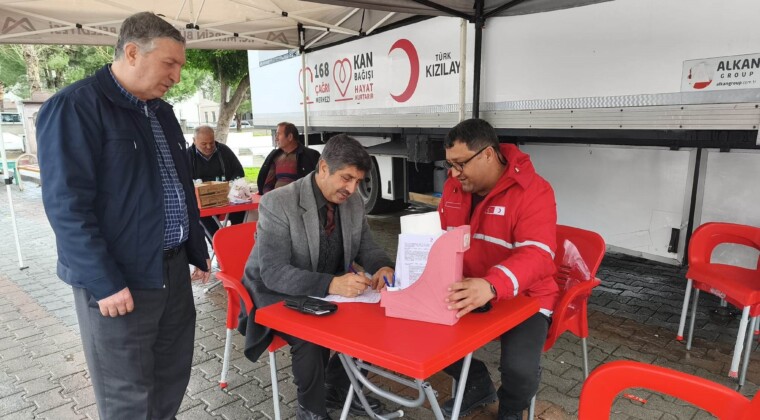 Mersin’de din görevlilerinden Ramazan öncesi kan bağışı