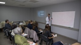 Mersin’de MERCEK kurslarıyla turizm sektörüne nitelikli personel yetiştiriliyor