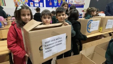 Ramazan’da minik öğrencilerden anlamlı destek