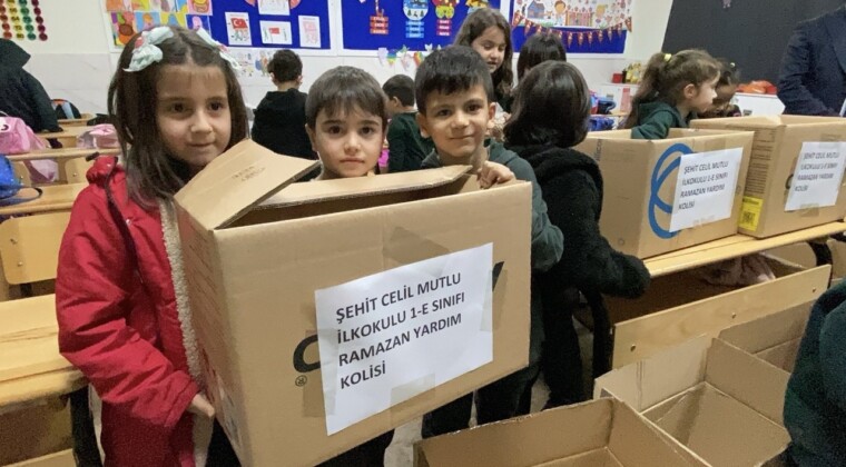 Ramazan’da minik öğrencilerden anlamlı destek