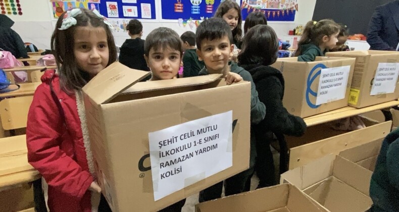 Ramazan’da minik öğrencilerden anlamlı destek
