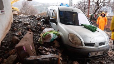 Mersin’de selin vurduğu kırsal mahallelerde yaralar sarılıyor