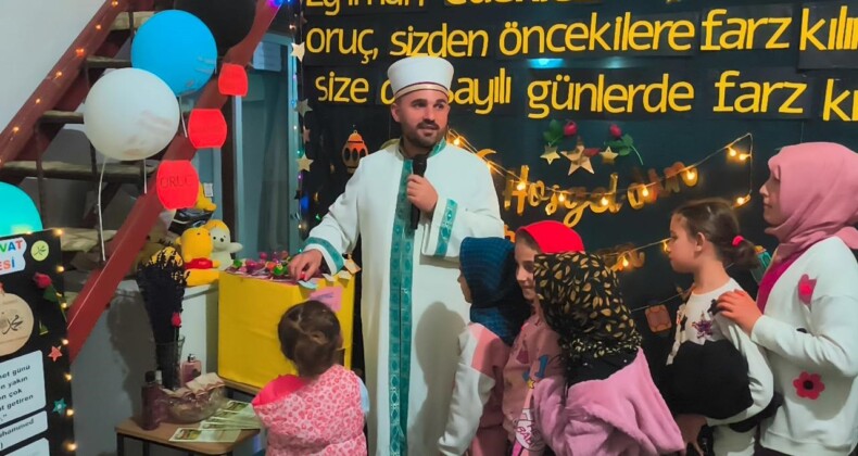 Anamur’da teravih namazı çocuklar için bayrama döndü