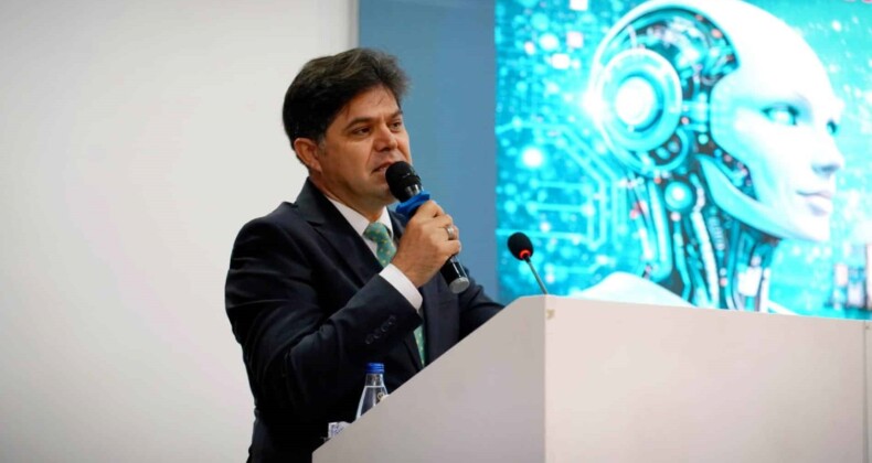 Mersin’de öğretmenlere branş bazlı yapay zeka eğitimi başladı