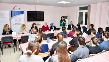 Silifke’de cumhuriyet savcıları öğrencilerle iftarda buluştu