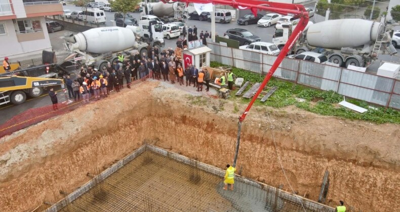 Tarsus’ta cami temeli atıldı