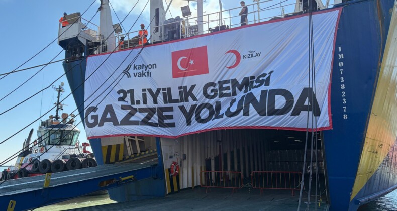 Türk Kızılay’ın ‘İyilik Gemisi’ Ramazan’ın ilk gününde Gazze’ye uğurlandı