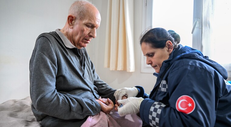 Mersin’de evde sağlık hizmetiyle hayatlar kolaylaşıyor