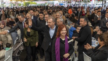Erdemli’de birlik sofrası: Seçer’den ‘Parlayan yıldız Türkiye’ vurgusu