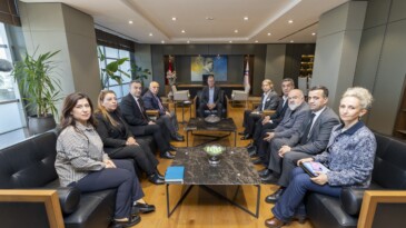 Başkan Seçer: “Mersin’in tanıtımı ortak emekle güçleniyor”