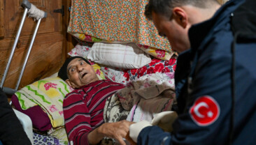 MERSİN BÜYÜKŞEHİR EVDE BAKIM HİZMETLERİ İLE HERKESİN KİMSESİ OLUYOR