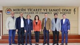 CHP’li Gülcan Kış MTSO’yu ziyaret etti: “Mersin Türkiye ekonomisi için stratejik bir merkez”