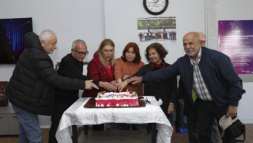 BÜYÜKŞEHİR EMEKLİ EVLERİNDE YENİ YIL COŞKUSU YAŞANDI  EMEKLİ EVİ ÜYELERİ, YENİ YILA BÜYÜKŞEHİR’LE ‘MERHABA’ DEDİ