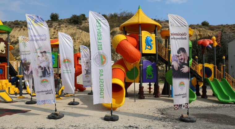 BAŞKAN YILDIZ’DAN ÇOCUKLARA MÜJDE!  TOROSLAR’A YENİ OYUN GRUPLARI VE SPOR ALETLERİ GELİYOR  BAŞKAN YILDIZ, “ÇOCUK SESLERİ PARKLARDAN HİÇ EKSİK OLMAYACAK”